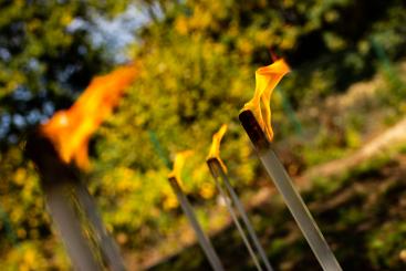 Gartenfackeln   | Der Hingucker auf Ihrer Gartenparty 